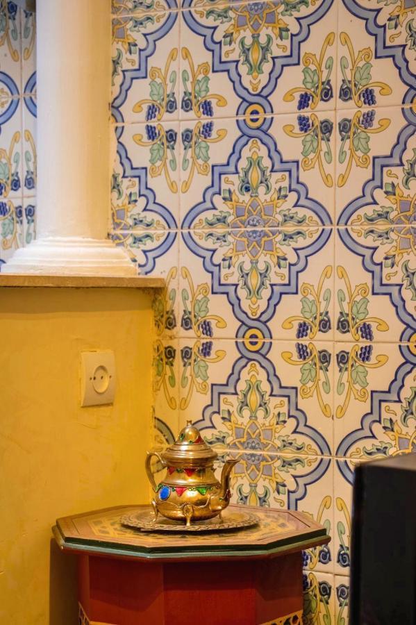 Tres Beau Riad A Marrakech Avec Piscines Marrakesh Exterior foto