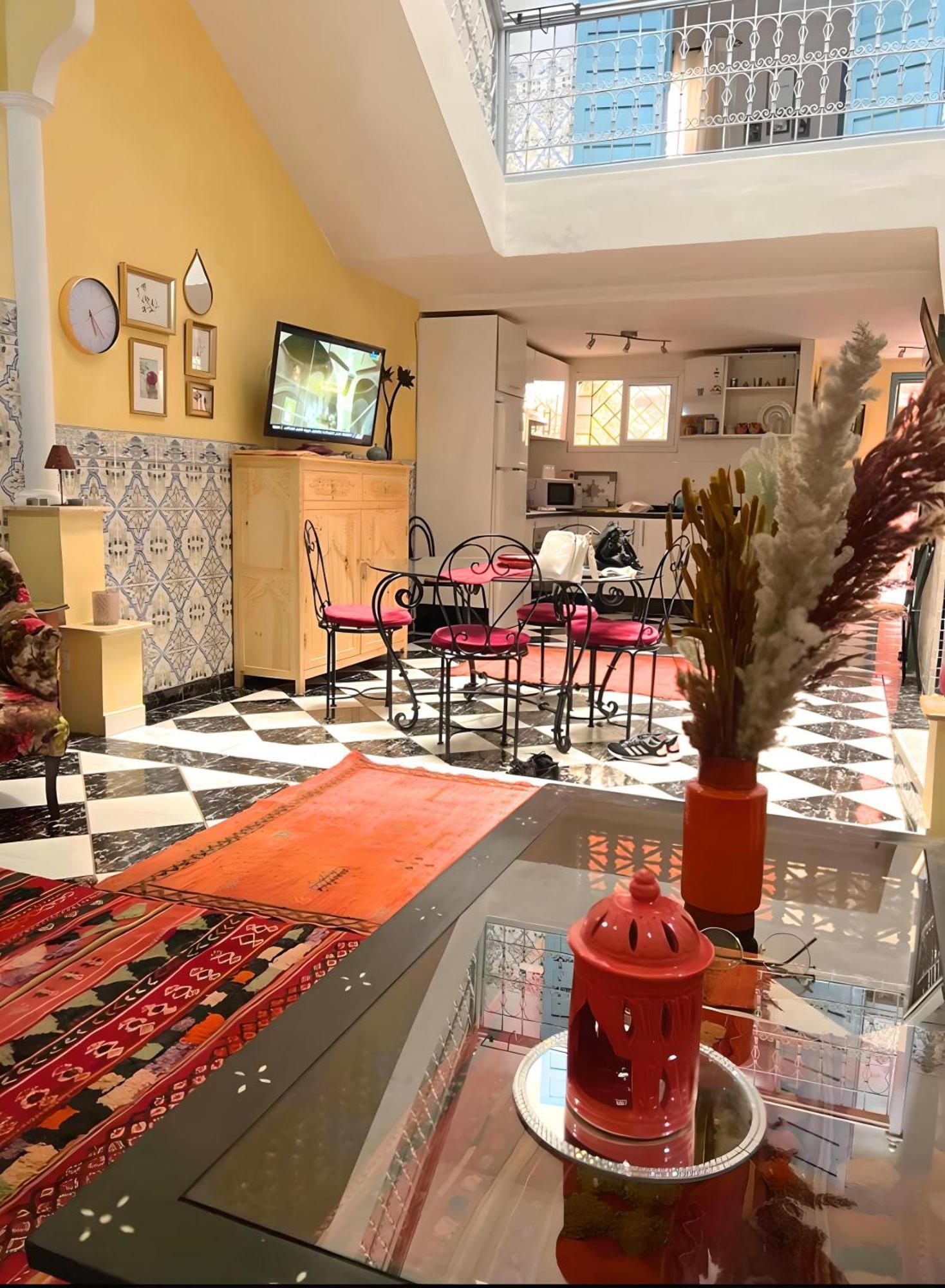 Tres Beau Riad A Marrakech Avec Piscines Marrakesh Exterior foto